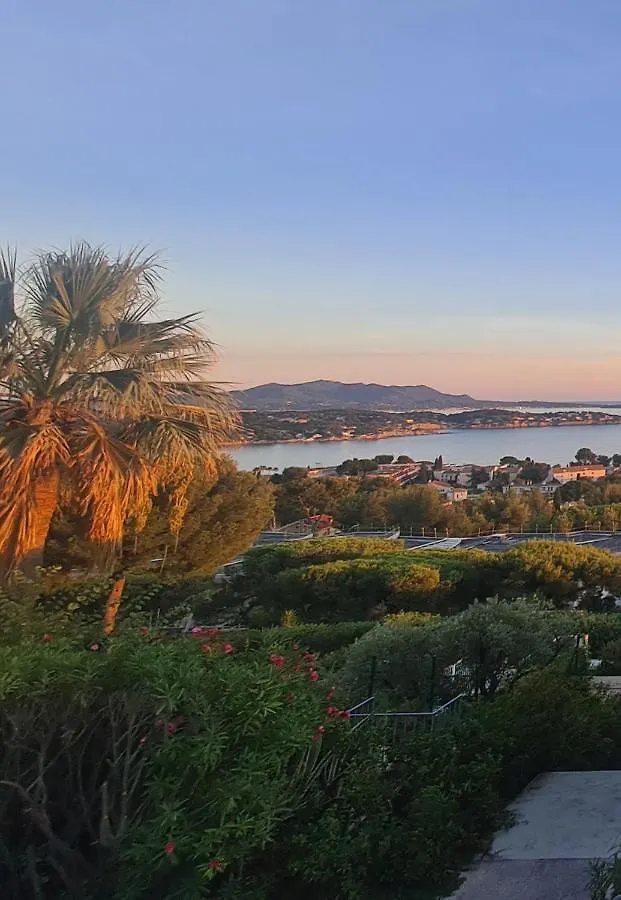 Magnifique Appartement Vue Mer - Grande Terrasse Et Piscine Bandol France